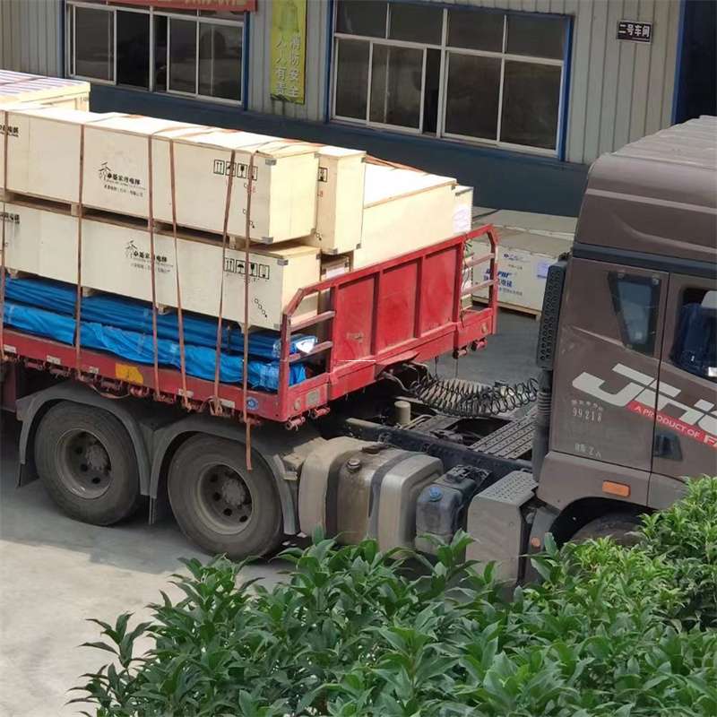 十堰至新疆阿勒泰福海县物流专线，一站式服务，让您的货物畅行无忧